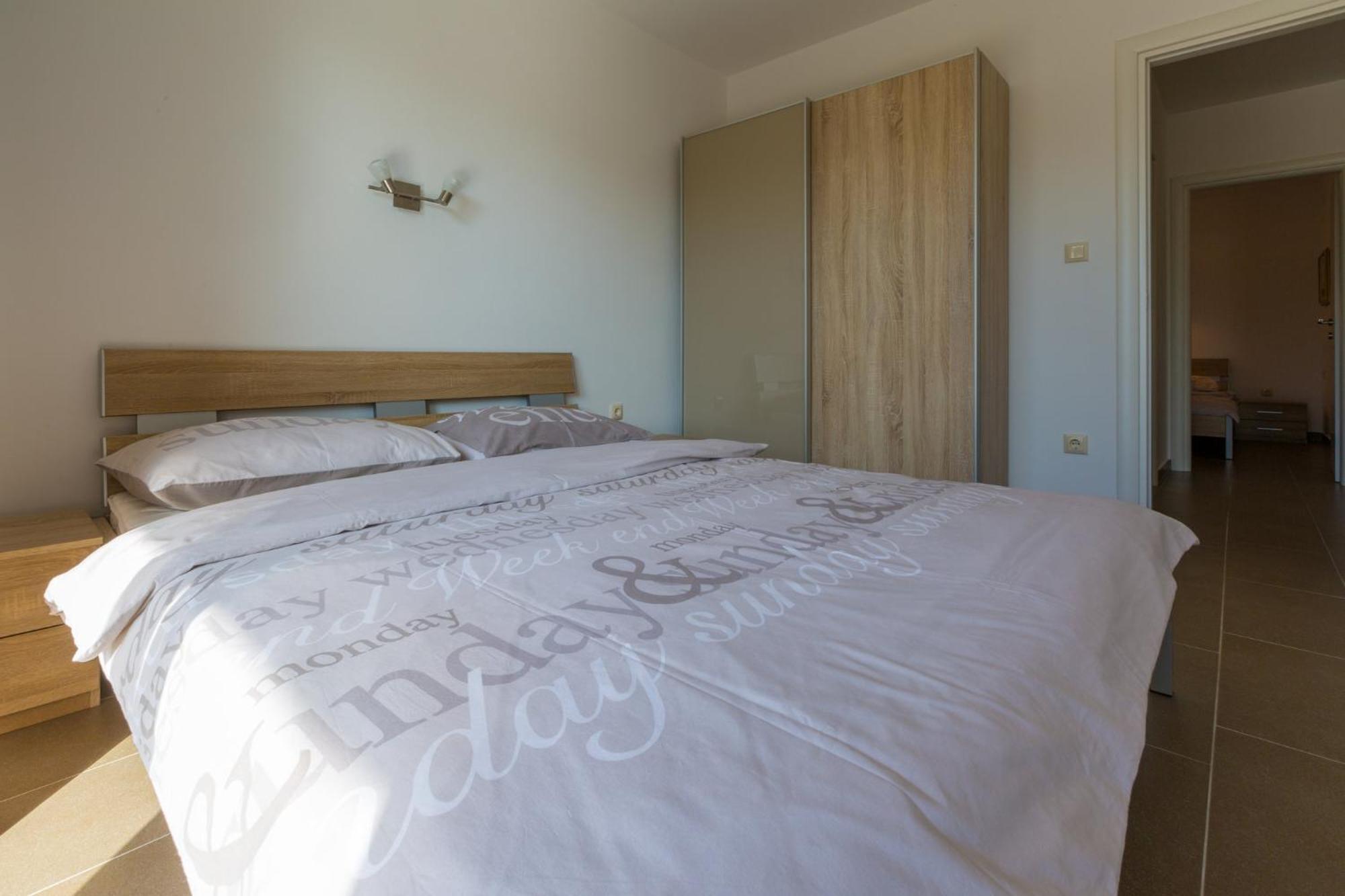 Ferienwohnung Domino Dramalj Zimmer foto